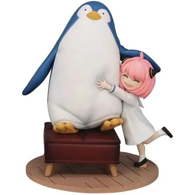 furyu-spy-x-family-anya-forger-penguin-figur image 1