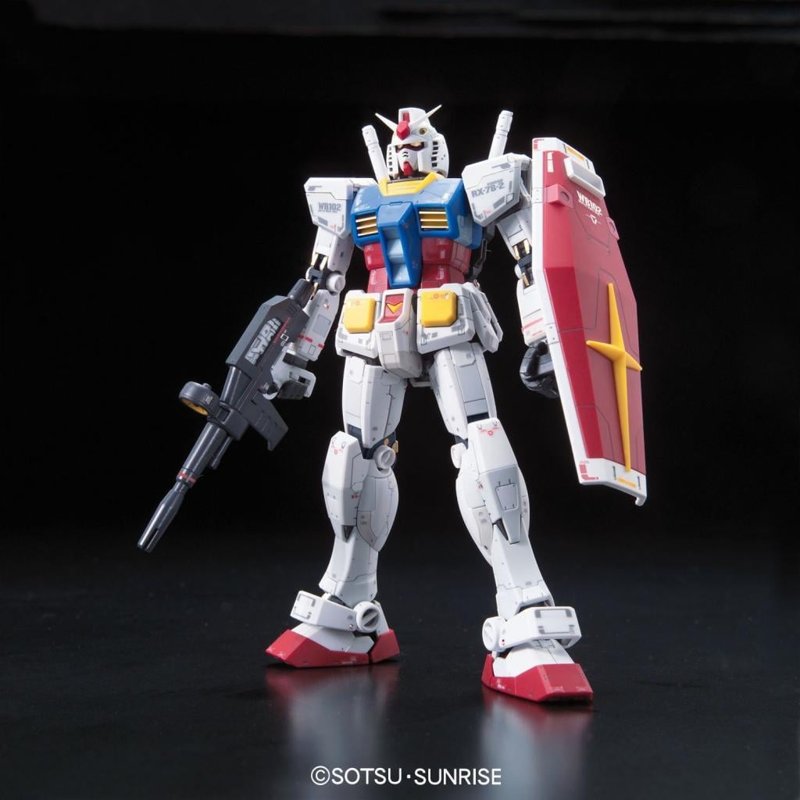 bandai-gundam-rg-01-1-144-rx-78-2-gundam-modellbausatz image 2