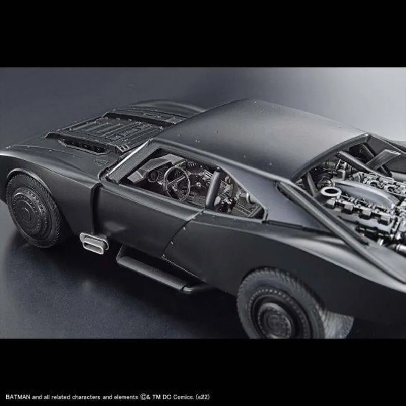 batman-batmobile-the-batman-ver-1-35-modellbausatz image 3