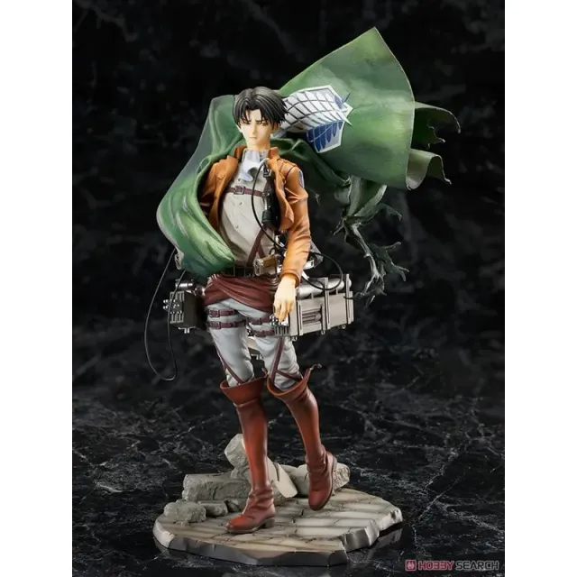 hobby-max-attack-on-titan-levi-1-7-pvc-statue-24-cm image 1