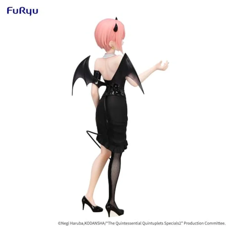 taito-quintessential-quintuplets-ichika-nakano-figur-dark-ver image 4