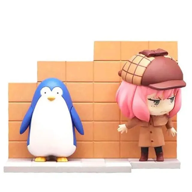 spy-x-family-anya-pinguin-hold-figure-figur image 1