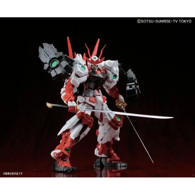 bandai-gundam-mg-1-100-sengoku-astray-gundam-modellbausatz image 1